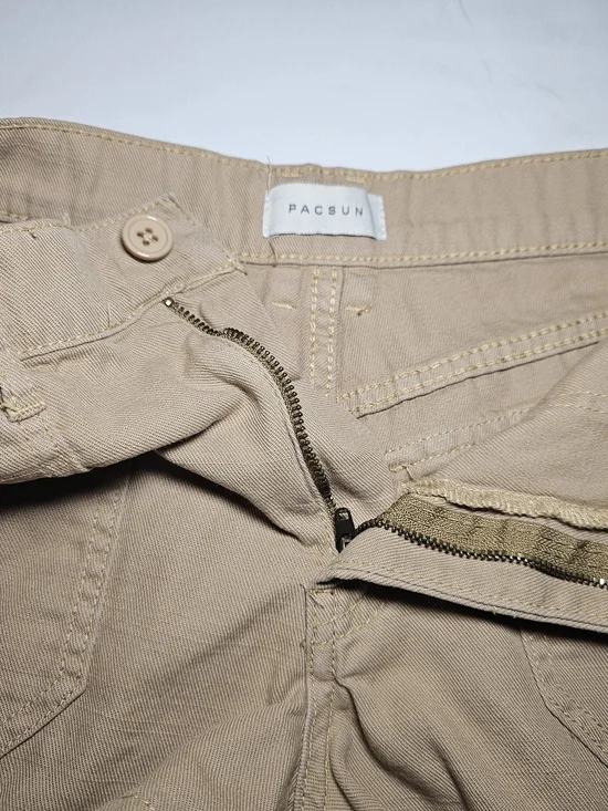 PacSun Custom Embellished Cargo Shorts Size 27 Mid Rise Khaki Tan Floral Heart - Picture 5 of 8
